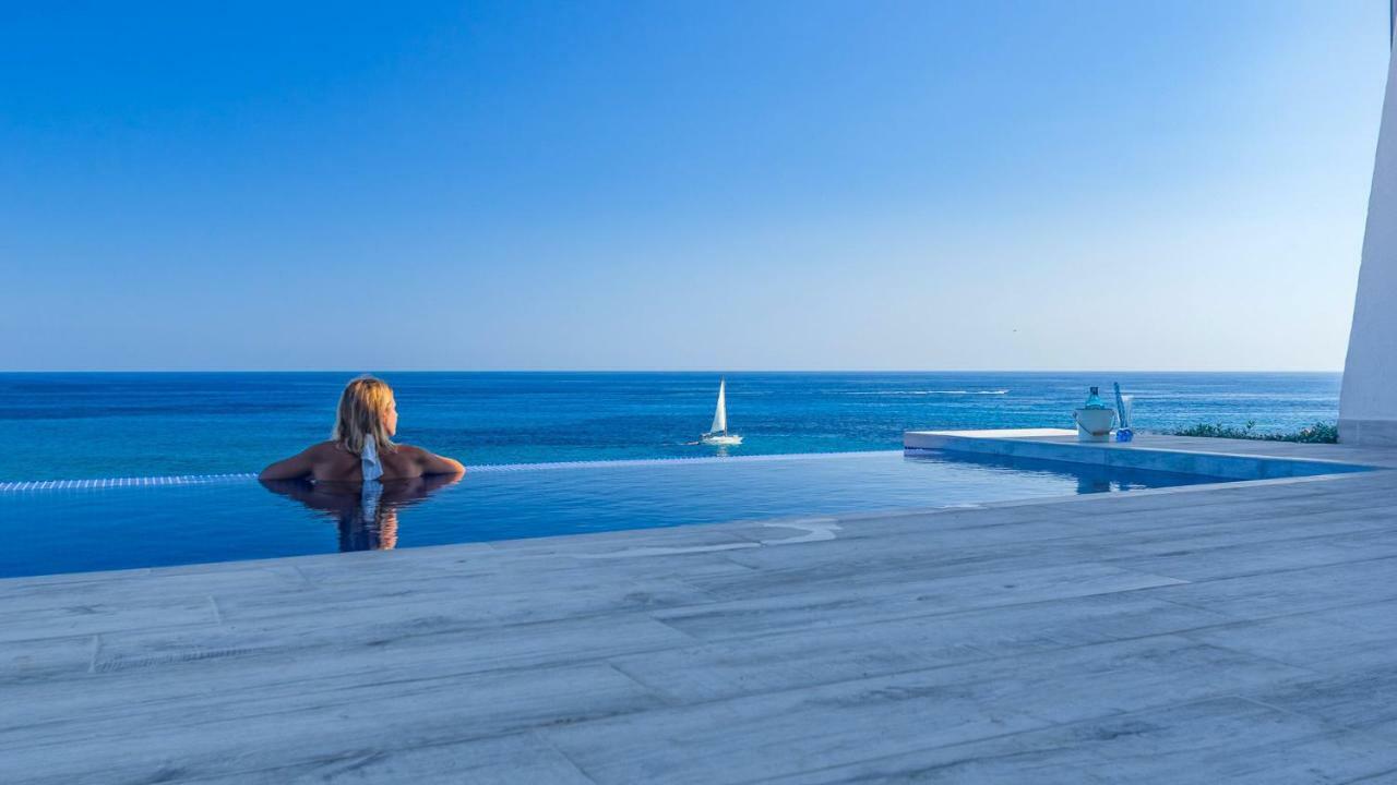 Villa Lola